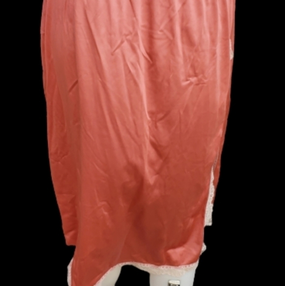 Peach vintage slip.M - Picture 2 of 8